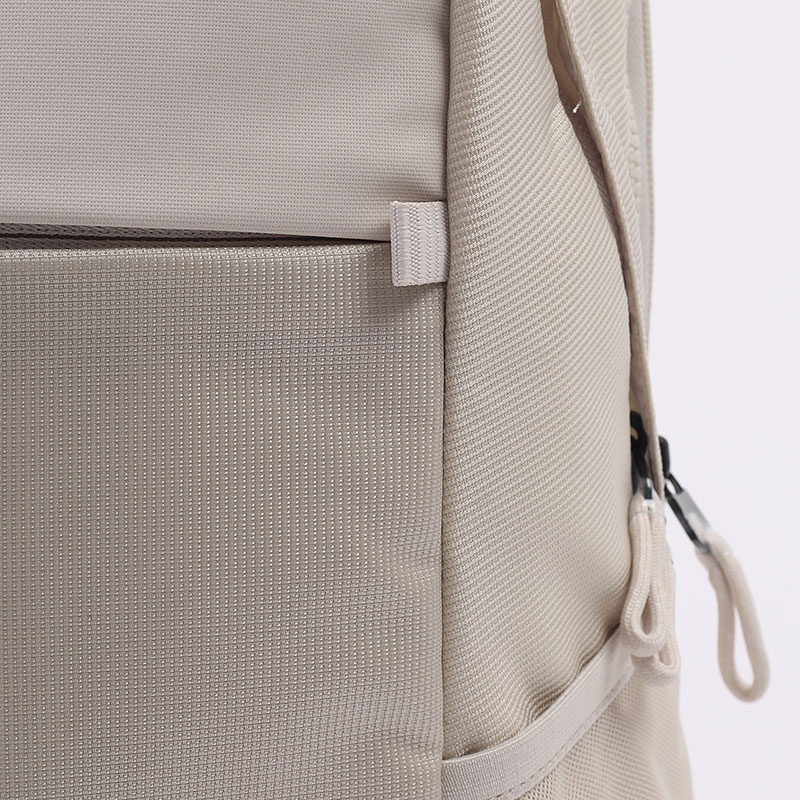  бежевый рюкзак Nike Essentials Backpack BA6143-104 - цена, описание, фото 3